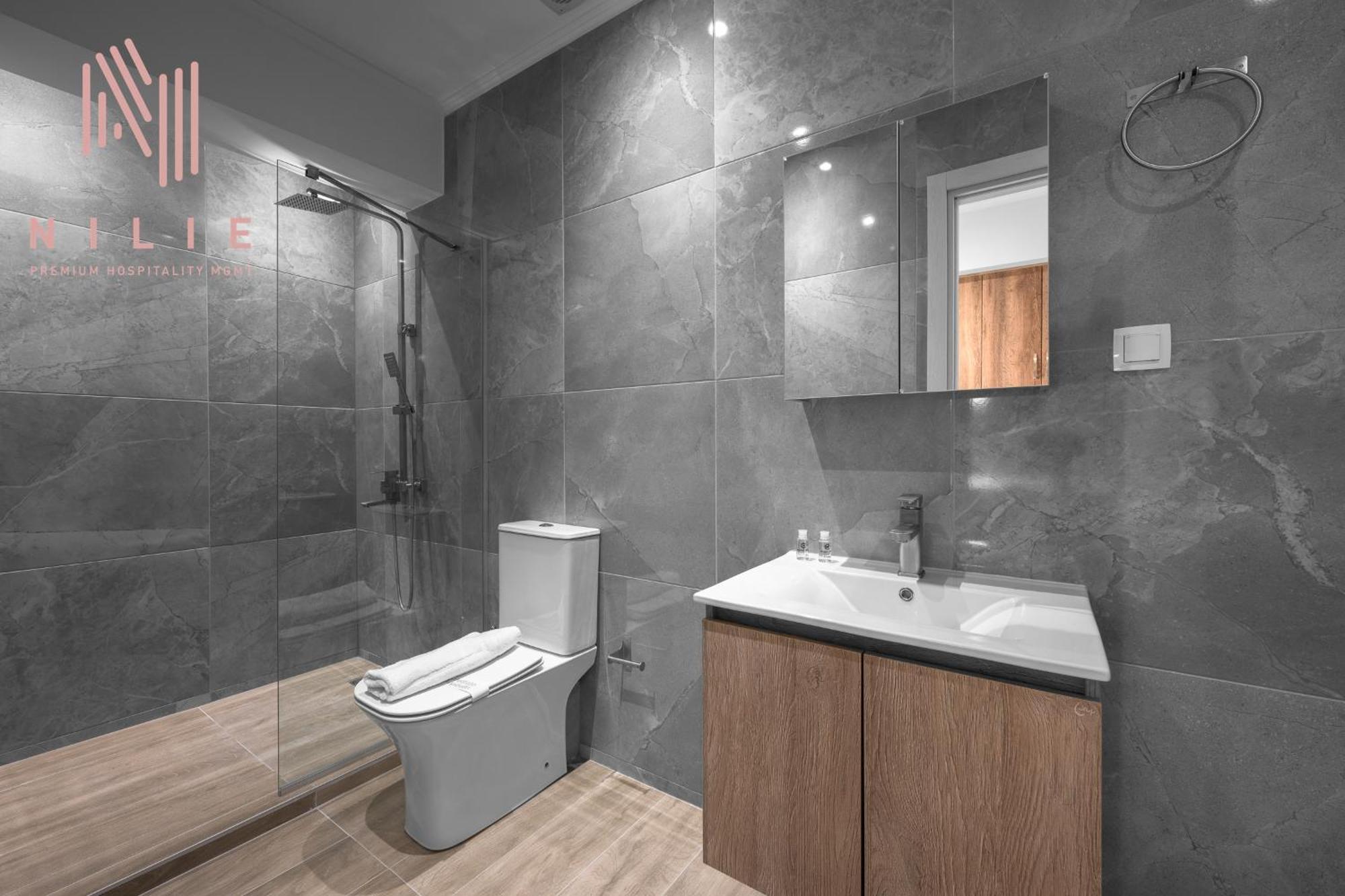 V1 Penthouse, Nilie Hospitality Mgmt Apartment Thessaloniki Exterior photo