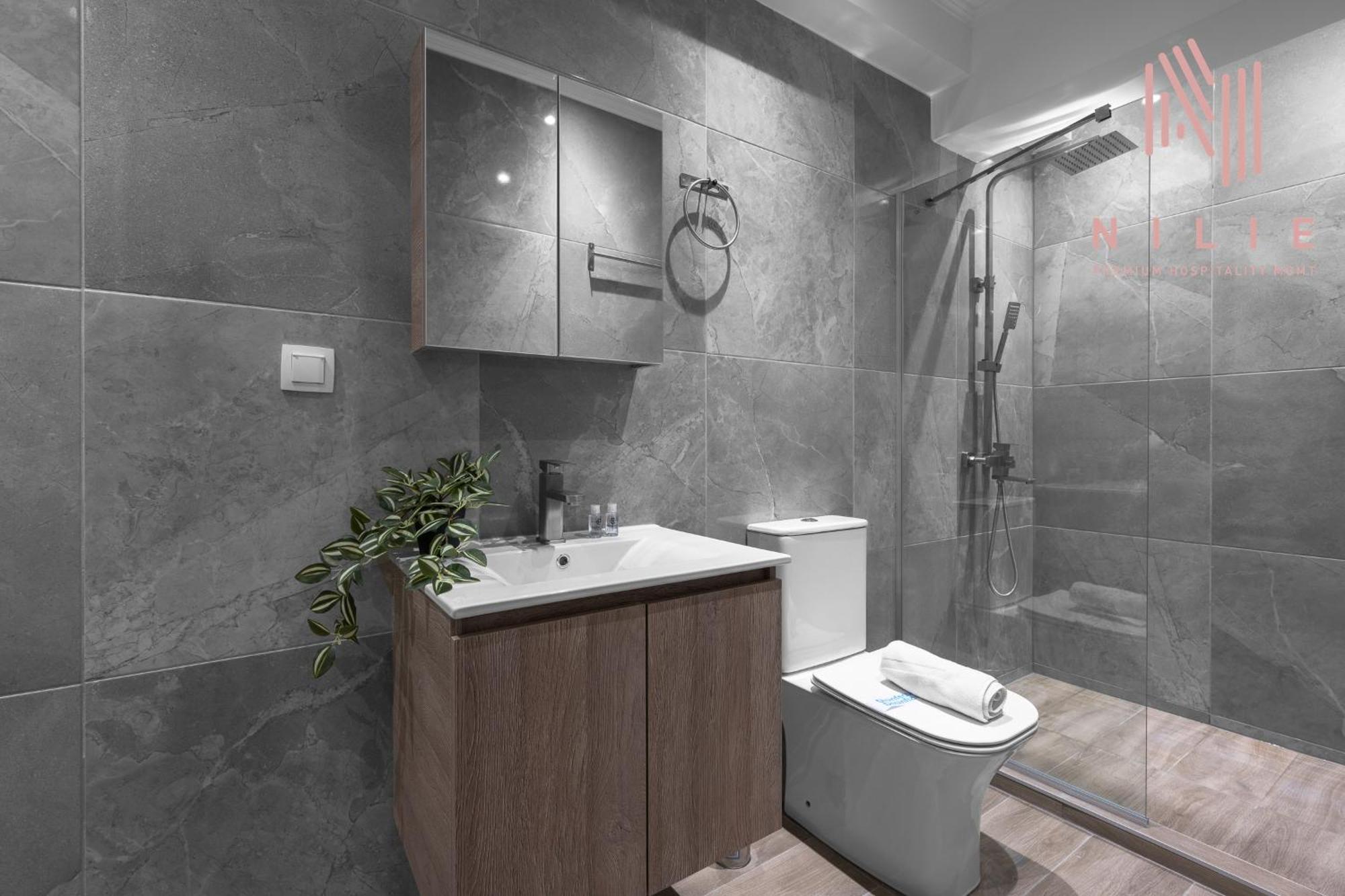 V1 Penthouse, Nilie Hospitality Mgmt Apartment Thessaloniki Exterior photo